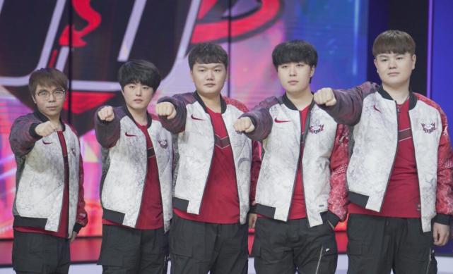 中国足球再 中国足球再