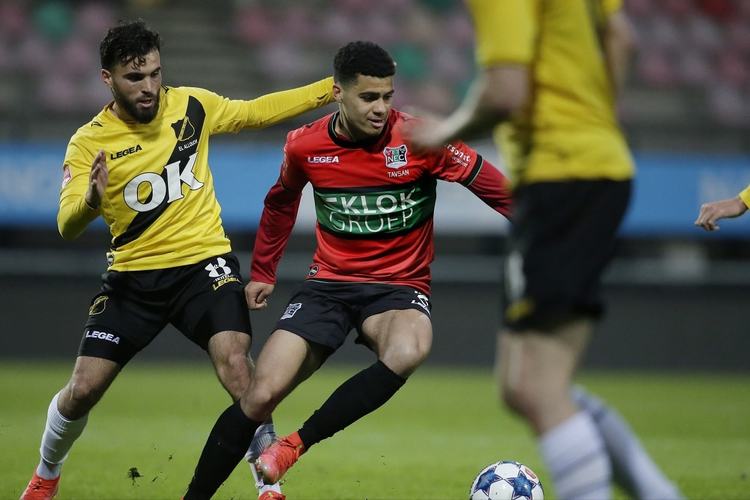 菲少女亚历山德拉不敌杰西卡 乔天王再创纪录.