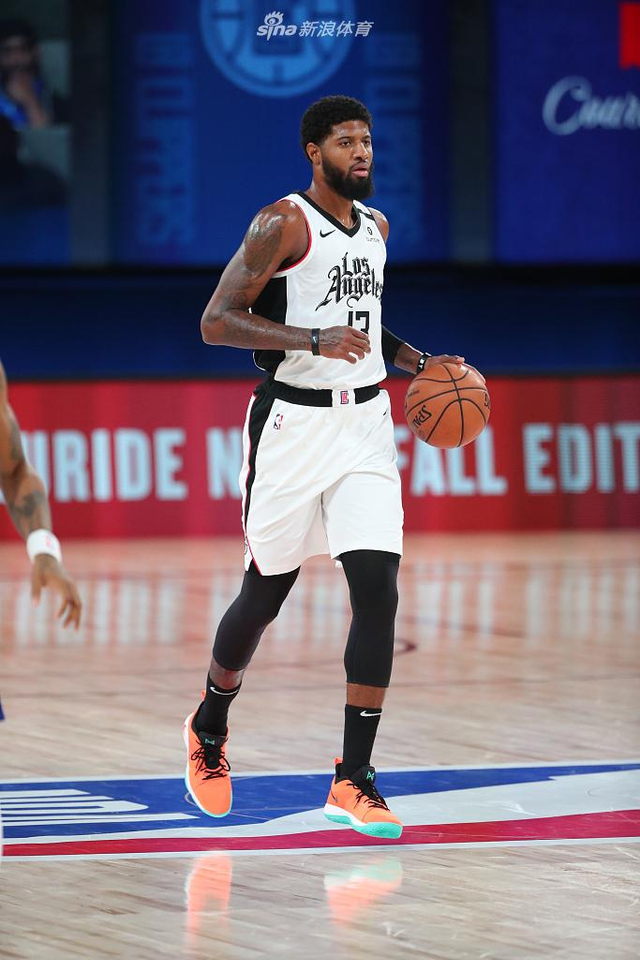 皇马官方致敬:佩佩是皇马和欧洲足球史上最优秀的后卫之一