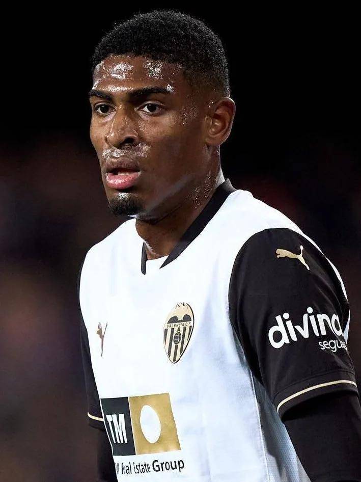 资深的执教 资深的执教